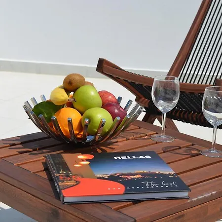 Lindian Pearl דירה לינדוס